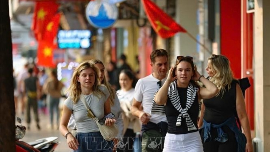 Vietnam welcomes nearly 17.2 million foreign tourists in Jan-Oct
