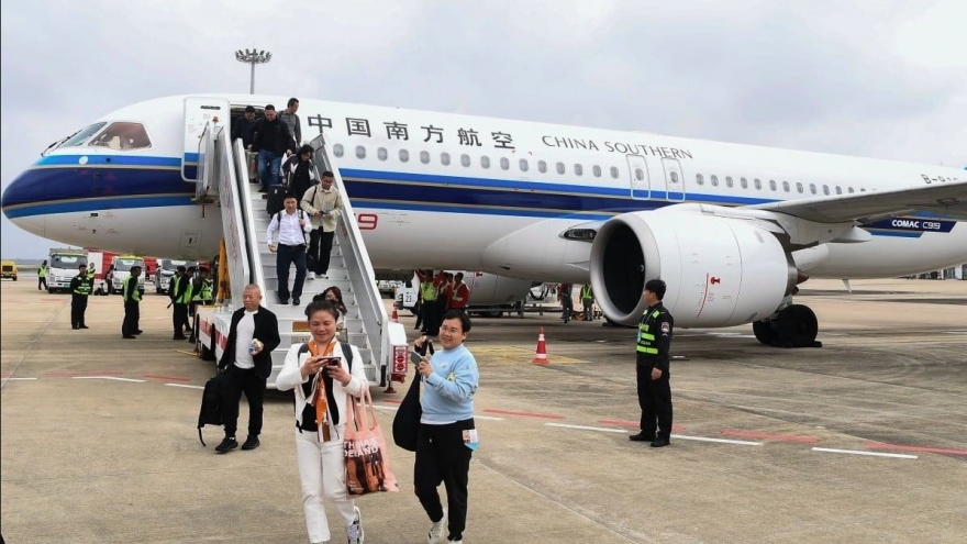 Trung - Nhật căng thẳng ngoại giao, kinh tế bị tổn thương