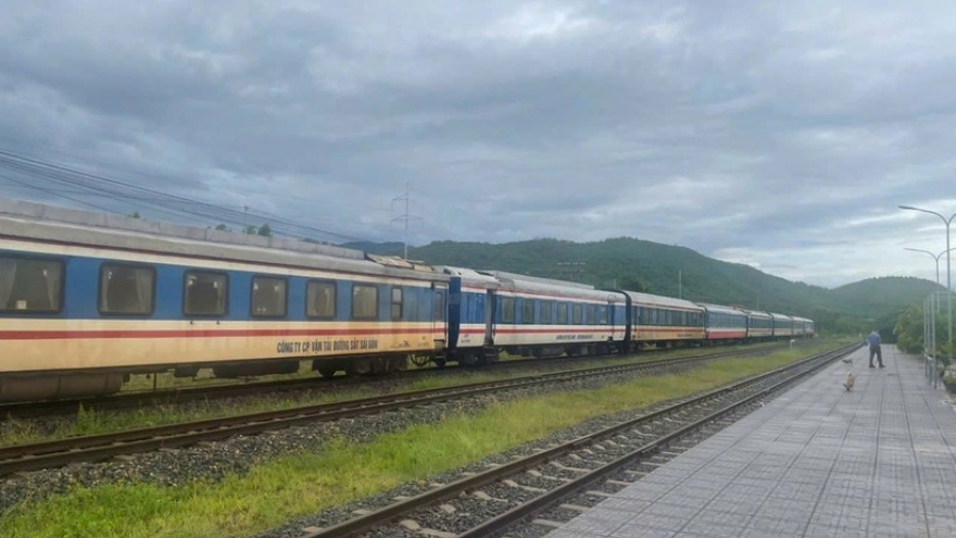 Forty-four passenger trains stop running due to flooding in central region