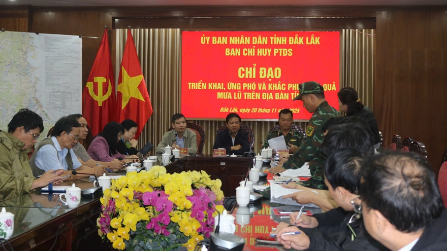 Thị sát sân bay Tuy Hòa đảm bảo cho trực thăng cứu trợ hạ cánh