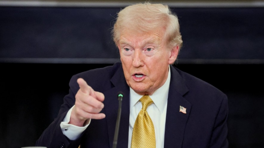 Báo Mỹ: Ông Trump ra tối hậu thư yêu cầu ông Maduro rời Venezuela ngay lập tức