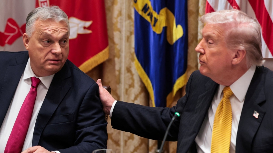 Mỹ cân nhắc miễn trừ Hungary khỏi lệnh trừng phạt mới với dầu mỏ Nga