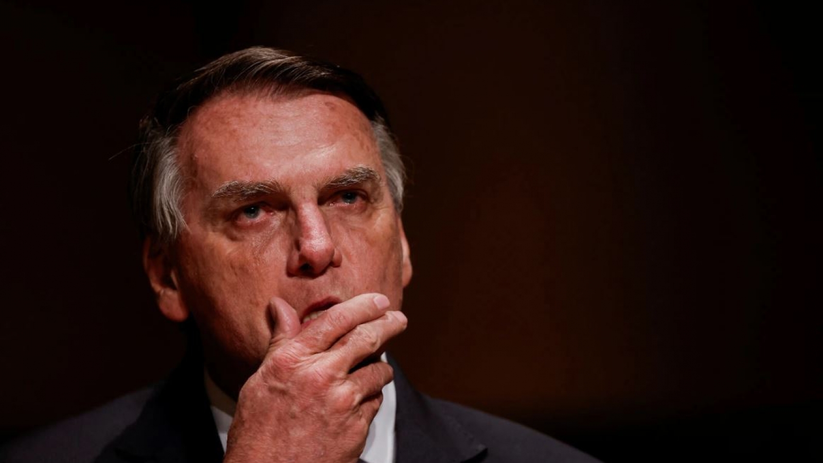 Cựu Tổng thống Brazil Bolsonaro bị bắt vì nghi phá vòng định vị, âm mưu bỏ trốn