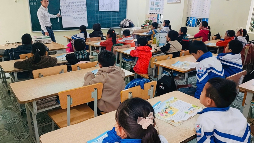 Bộ GD&ĐT khẳng định đề xuất “hệ số lương đặc thù” là có căn cứ