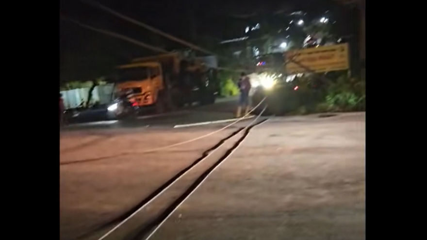 Người phụ nữ ở Đồng Nai tử vong sau khi vướng phải dây cáp đứt trên Quốc lộ 14