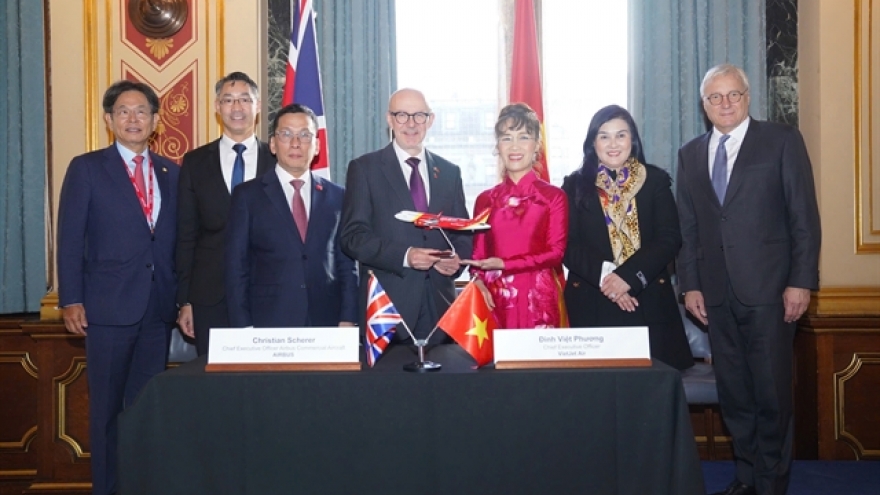 Vietjet places landmark order for 100 Airbus A321neo Jets