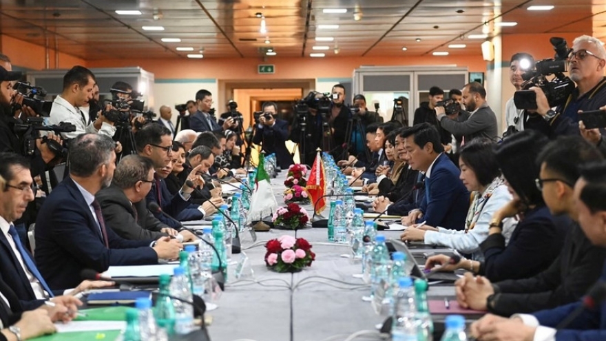 Vietnam-Algeria Inter-Governmental Committee meeting opens new momentum for cooperation