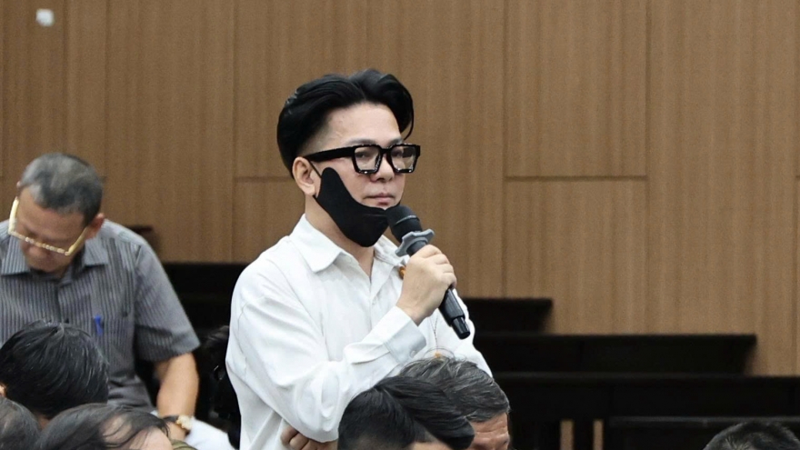 Ca sĩ Vũ Hà bị đề nghị phạt 100 triệu đồng trong vụ đánh bạc ở khách sạn Pullman