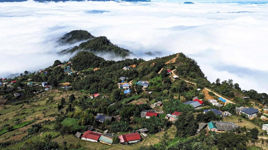 Cloud hunting in Y Ty - An unforgettable early winter adventure