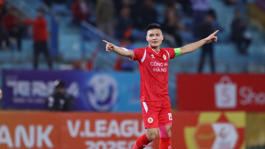 Quang Hải tỏa sáng, CAHN gây áp lực lên Ninh Bình trong cuộc đua vô địch