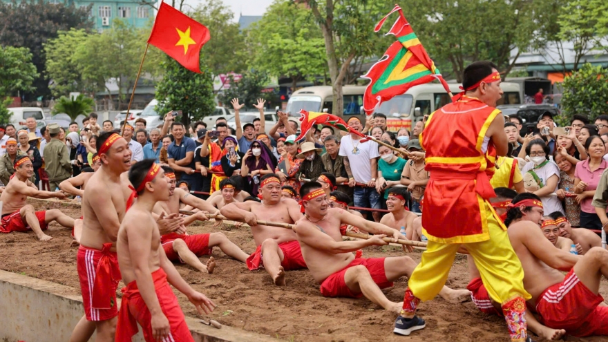 “Một thập kỷ bảo vệ và phát huy nghi lễ và trò chơi kéo co”: Nhiều bài học quý