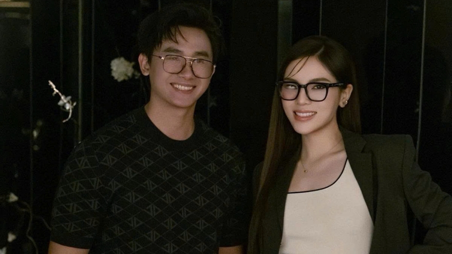 Sao Việt 18/11: Diệp Lâm Anh cùng bạn trai kém tuổi dự sinh nhật Kỳ Duyên