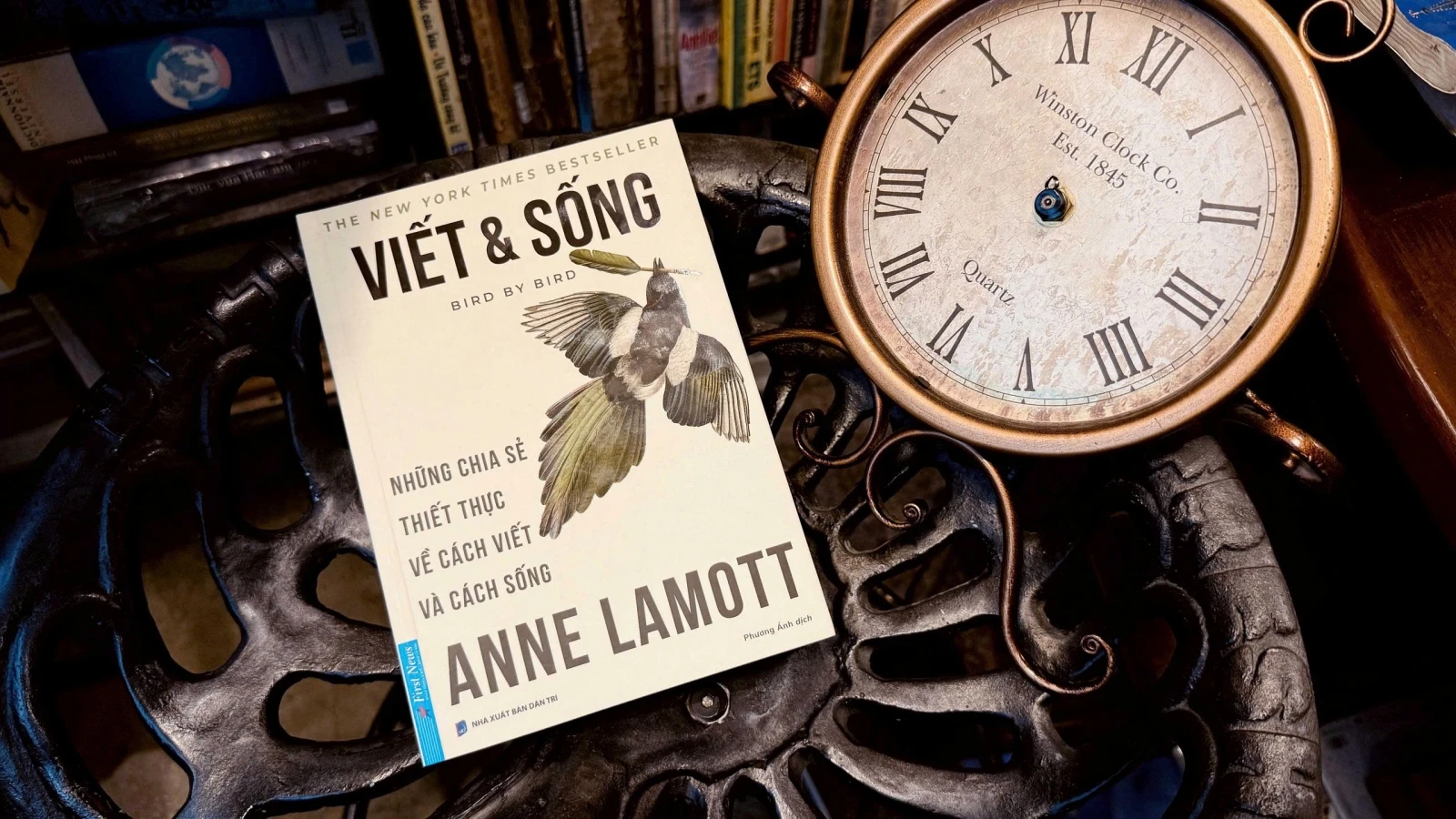 “Viết và sống” - Viết lách không chỉ là kỹ năng mà còn là cách sống