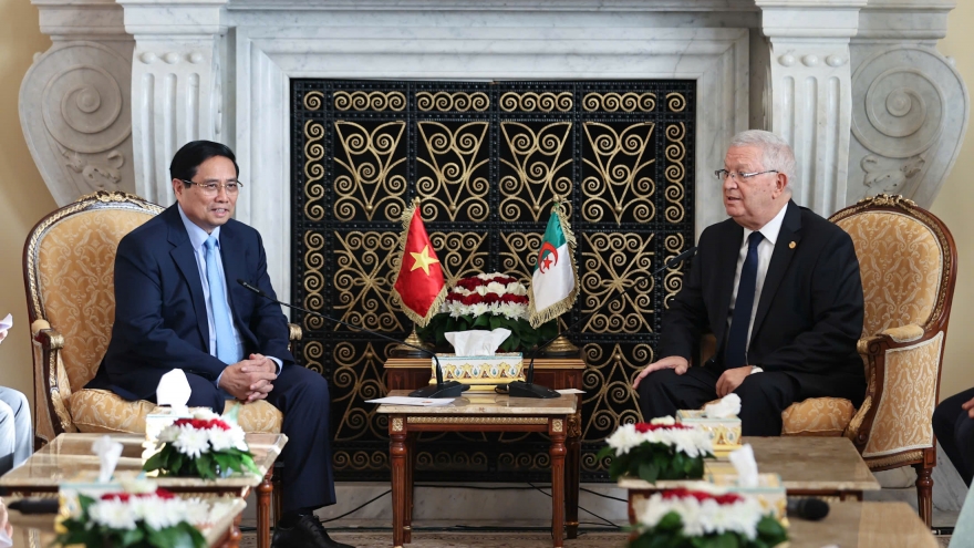 Thủ tướng Phạm Minh Chính hội kiến với Chủ tịch Hội đồng Dân tộc Algeria