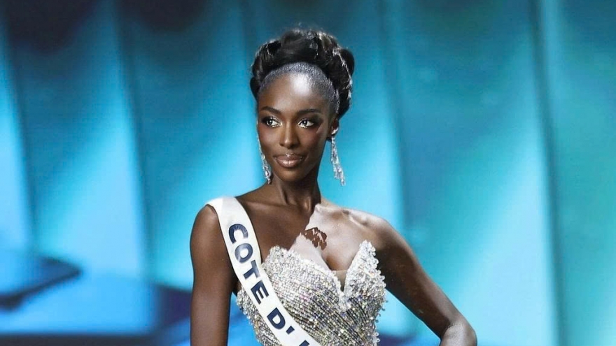 Á hậu 4 Miss Universe 2025 từ bỏ danh hiệu