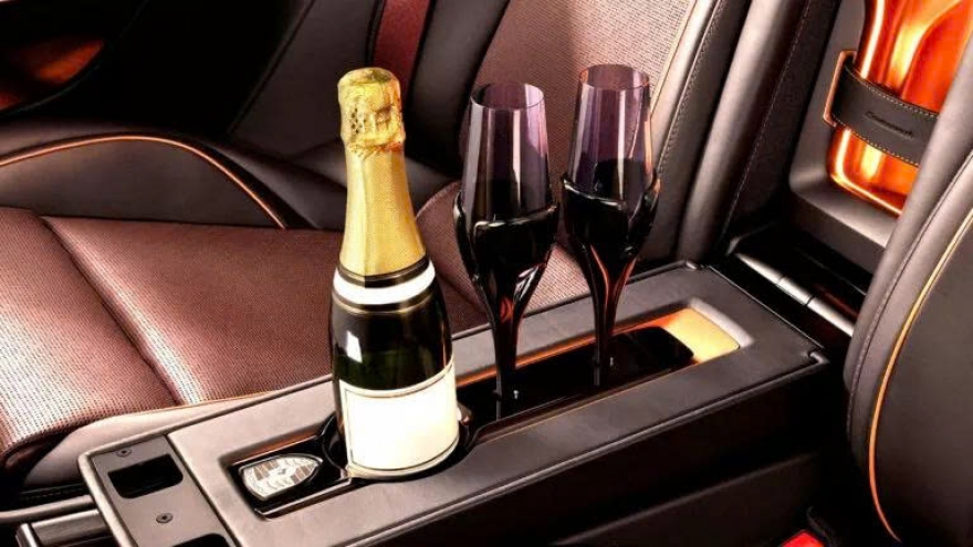 Ngắm chiếc Porsche Panamera độc bản được sản xuất riêng cho một khách hàng