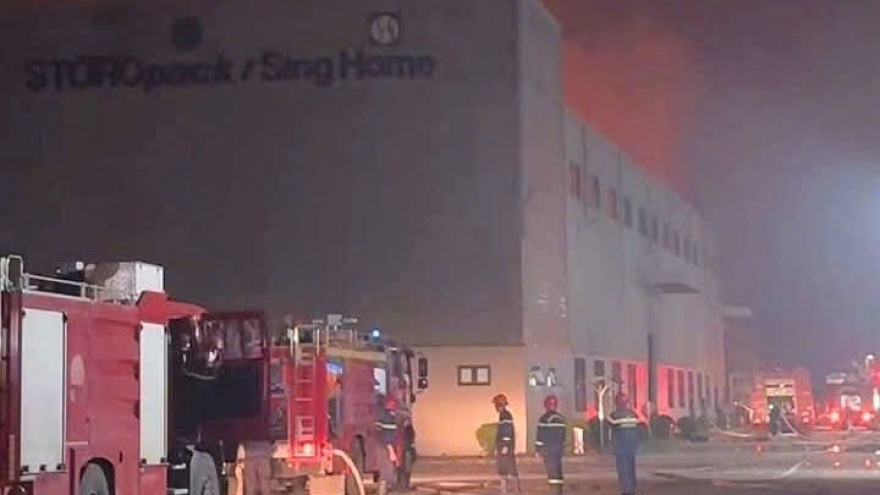 Cháy xưởng sản xuất trong khu công nghiệp Đại An mở rộng