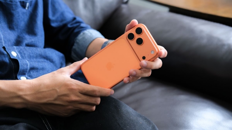 Samsung là “xương sống” trong sản xuất iPhone 17 và 18