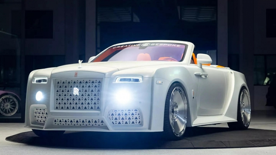Cận cảnh Rolls-Royce Dawn phiên bản độ "cực độc" chỉ 25 chiếc trên thế giới