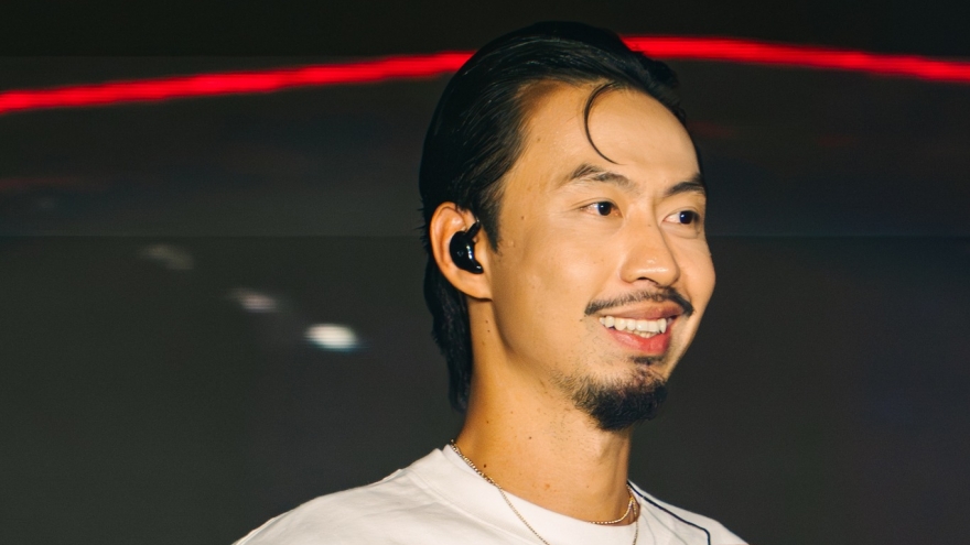 Sao Việt 8/12: Đen Vâu lên tiếng về mối quan hệ với dự án Nuôi em