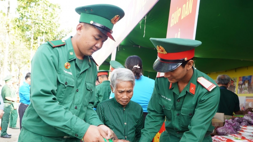 Lực lượng vũ trang Quân khu 7: Sáng ngời phẩm chất Bộ đội Cụ Hồ trong thời kỳ mới