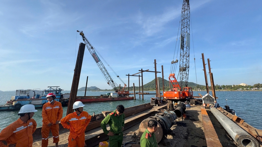 100% khách hàng sinh hoạt tại đặc khu Phú Quốc được cấp điện trở lại