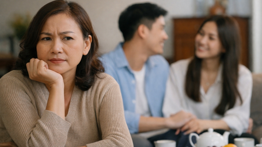 Con trai 30 tuổi mới yêu, tôi lo “đũa lệch” khi cô ấy thu nhập vài ngàn USD/tháng