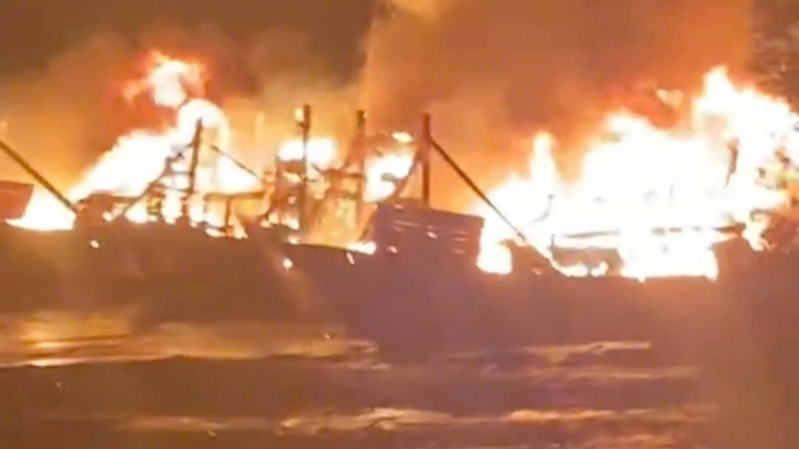 52 rescued after fishing vessel catches fire, sinks near Spratly Islands