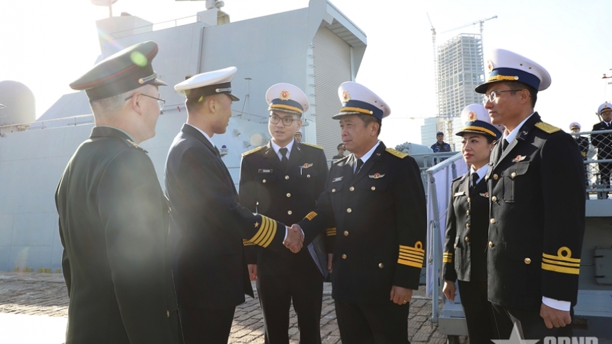 Frigate 015-Tran Hung Dao embarks on goodwill visit to China