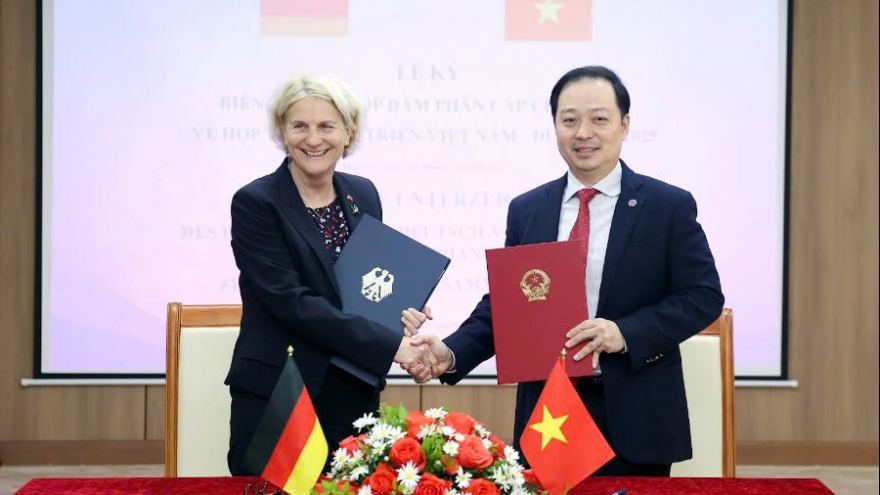 Germany pledges EUR185.5 million for Vietnam development projects