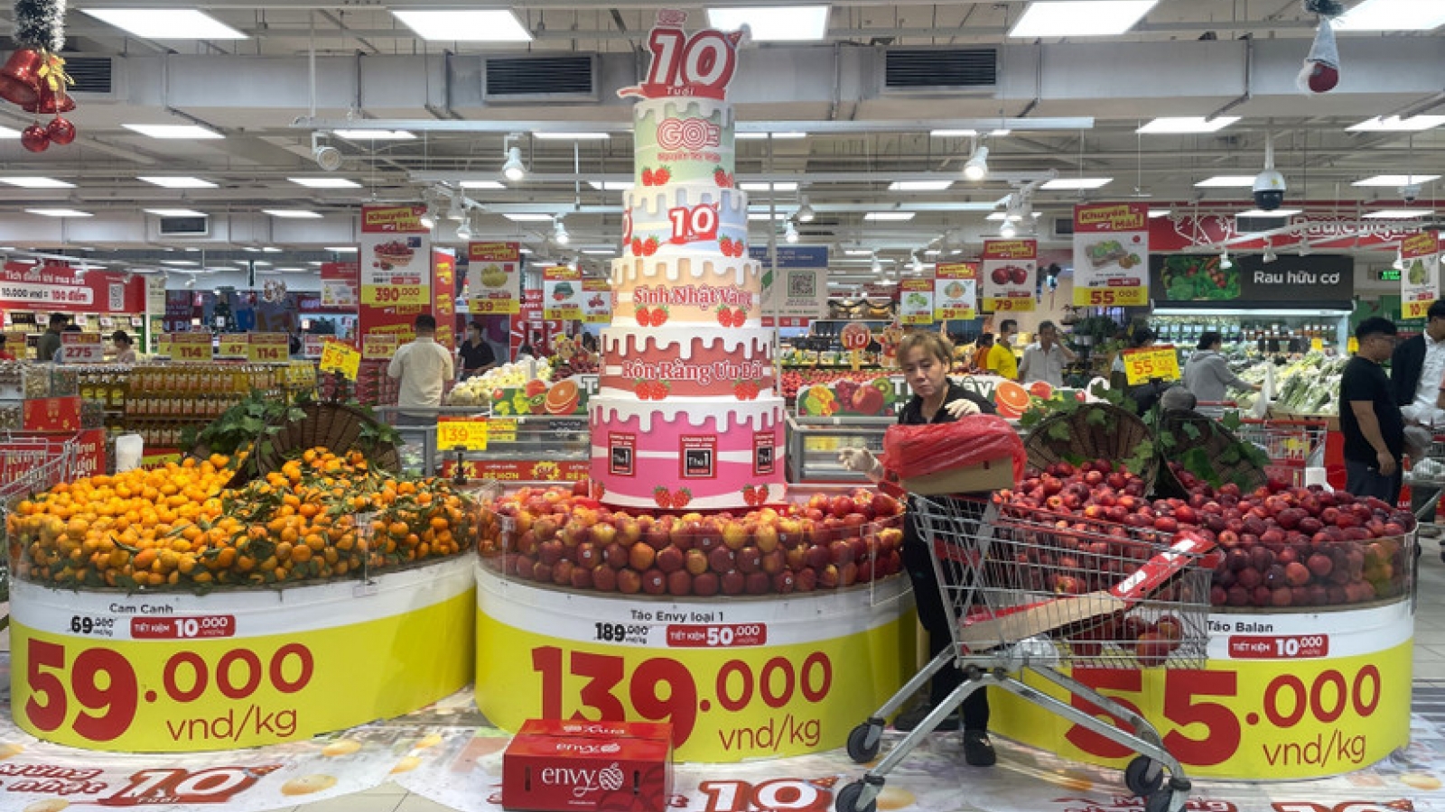 HCM City businesses ramp up production to meet Lunar New Year demand