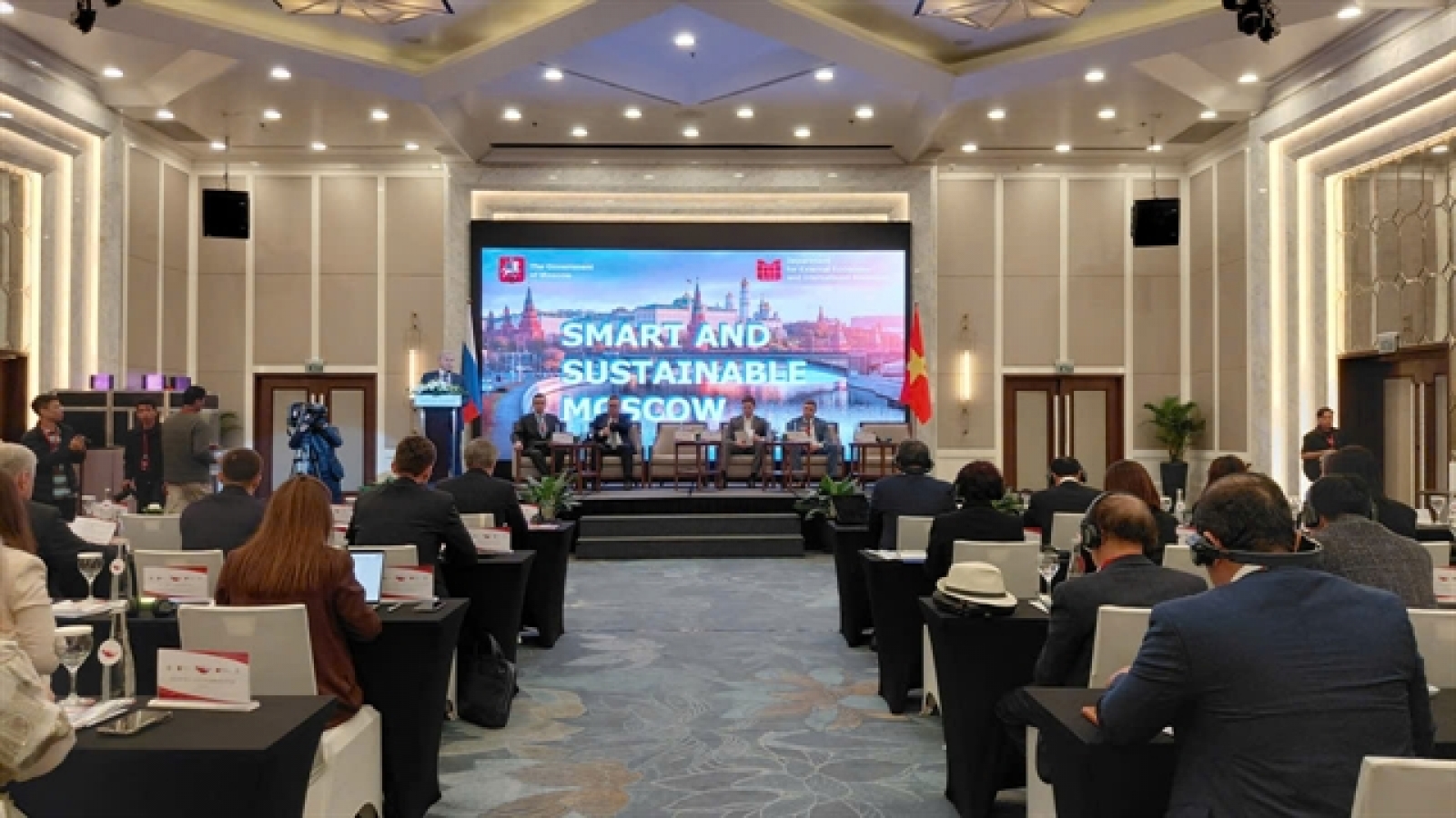 Hanoi opens doors to Russian investors amid stronger economic cooperation