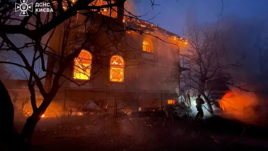 Toàn cảnh quốc tế trưa 16/01: Nga dội “siêu bom” FAB-3000 tấn công Ukraine