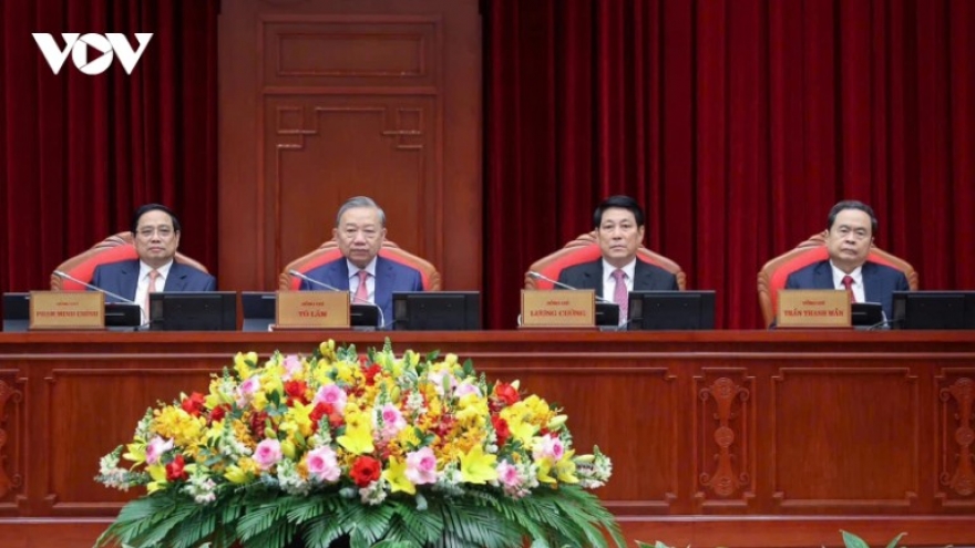 15th Party Central Committee meeting discusses personnel work for 14th National Congress