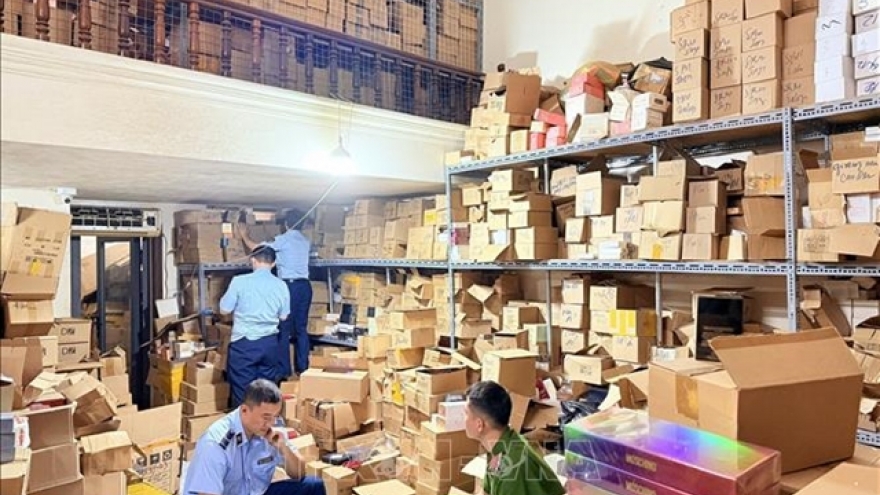 Vietnam cracks down on 23,000 market violations in 2025