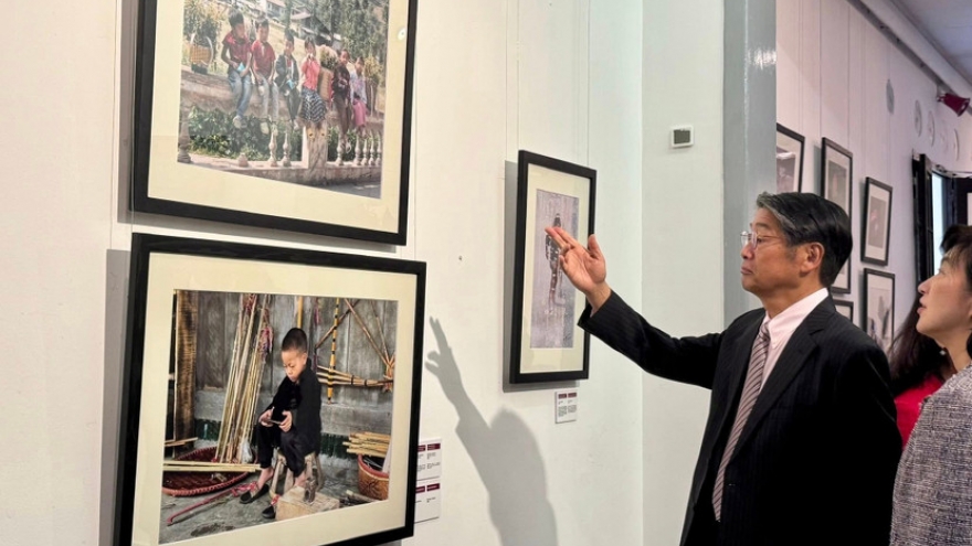 Philippine Ambassador showcases photographic journey across Vietnam