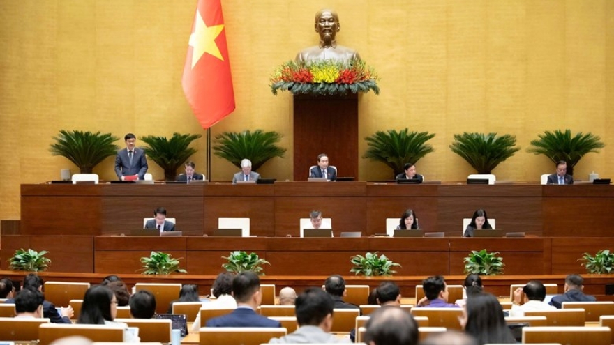 Quốc hội thảo luận hiện đại hóa, nâng cao chất lượng giáo dục và đào tạo