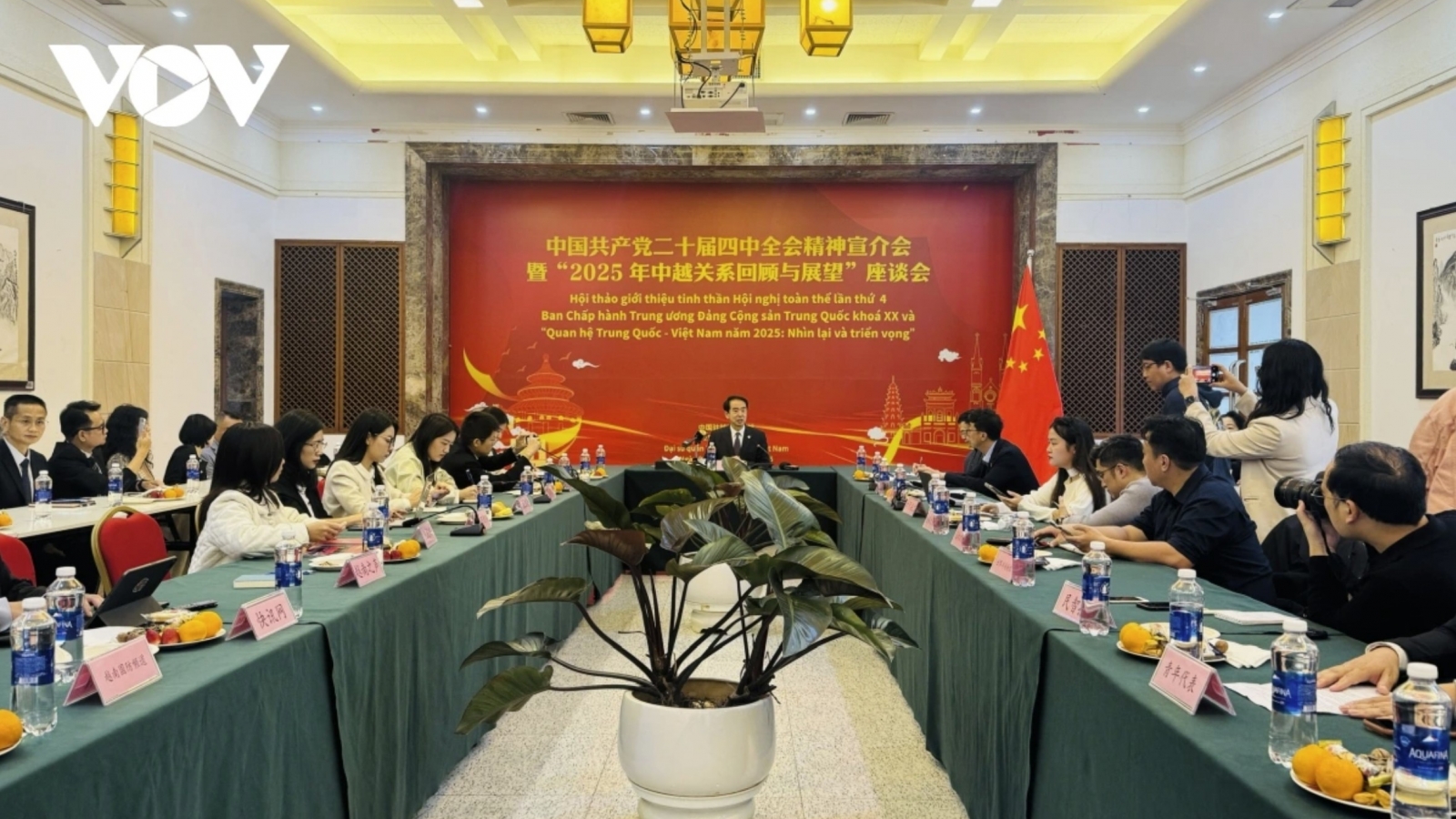 Vietnam-China ties in 2025 marked by large-scale, substantive cooperation and innovation