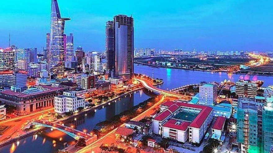 ADB raises Vietnam’s 2025 growth forecast to 7.4%