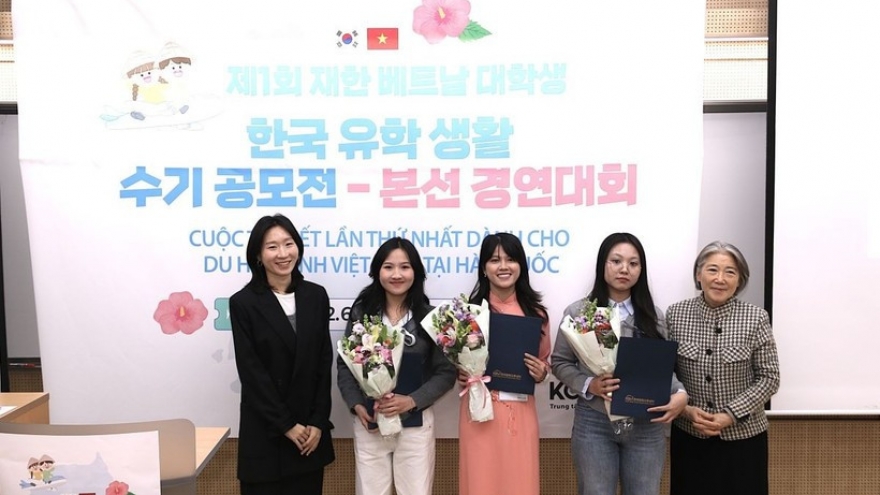 Writing contest highlights life of Vietnamese students in RoK