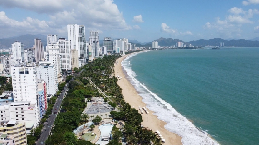 Kinh tế đêm Nha Trang: Đâu là “mũi khoan” đủ sắc để đào sâu “mỏ vàng”?