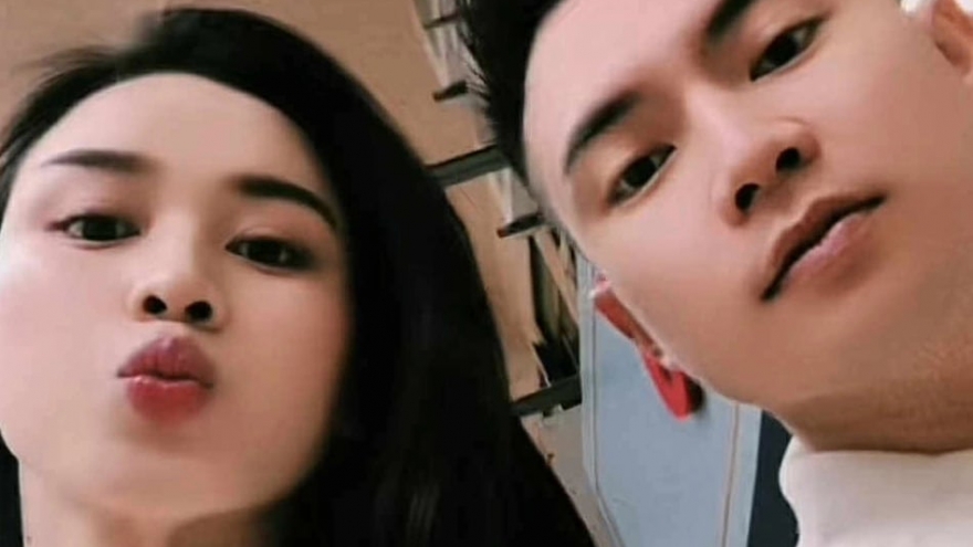 Sao Việt 28/12: Đỗ Thị Hà khoe loạt khoảnh khắc tình tứ thuở còn hẹn hò chồng