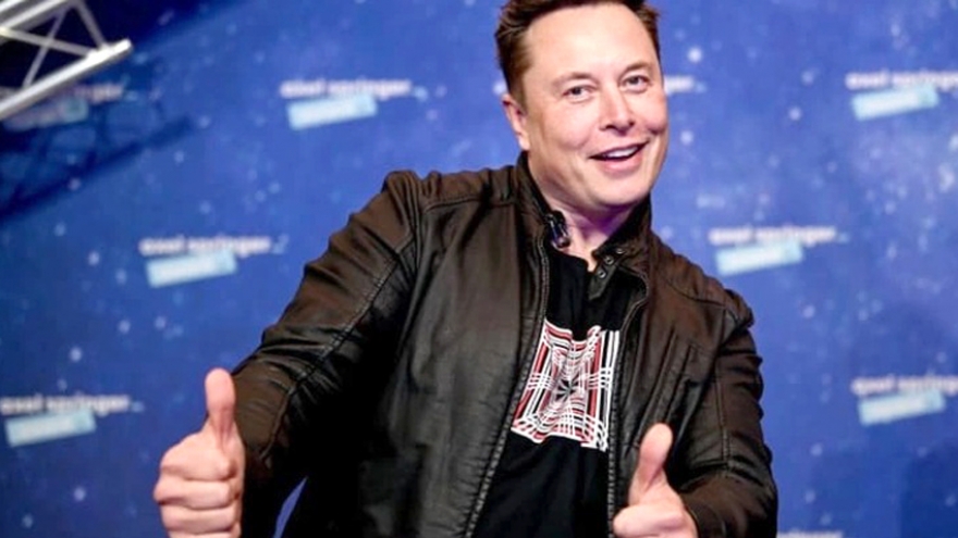 Elon Musk trở thành người đầu tiên trên thế giới có hơn 700 tỷ USD