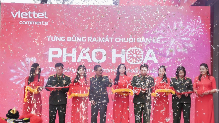 Hệ thống bán lẻ Viettel khai trương chuỗi kinh doanh pháo hoa dân dụng