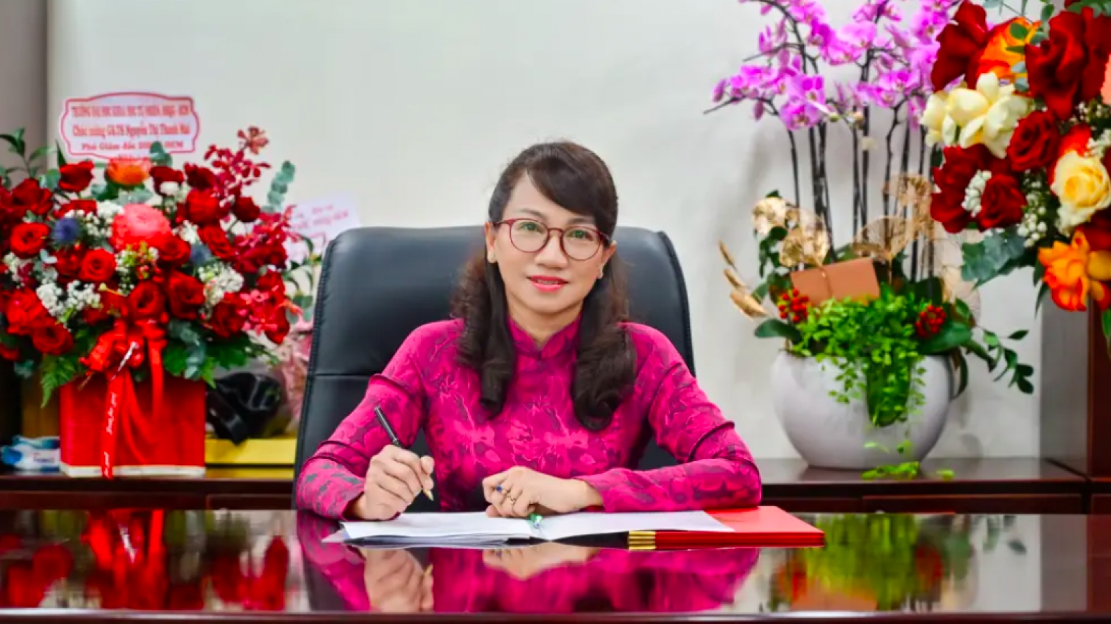 GS.TS Nguyễn Thị Thanh Mai trở thành nữ Giám đốc đầu tiên của ĐHQG TP.HCM