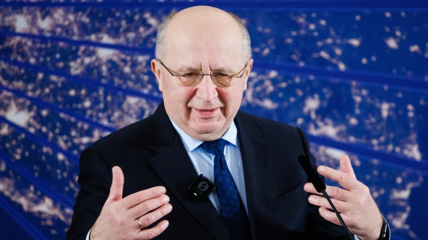 Ủy viên quốc phòng EU cáo buộc tổng thống Mỹ phá vỡ sự đoàn kết của khối