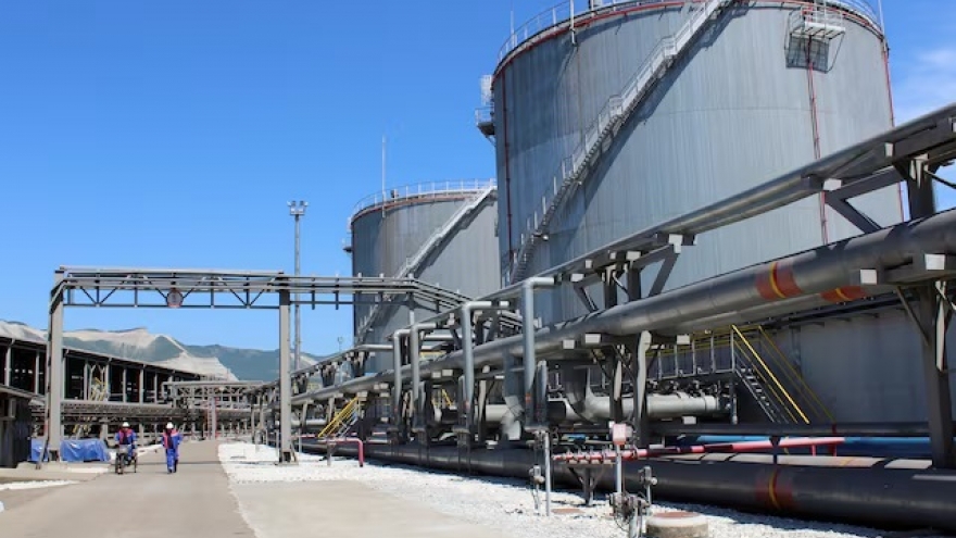 Hungary và Slovakia phản đối EU việc ngừng nhập khẩu năng lượng từ Nga