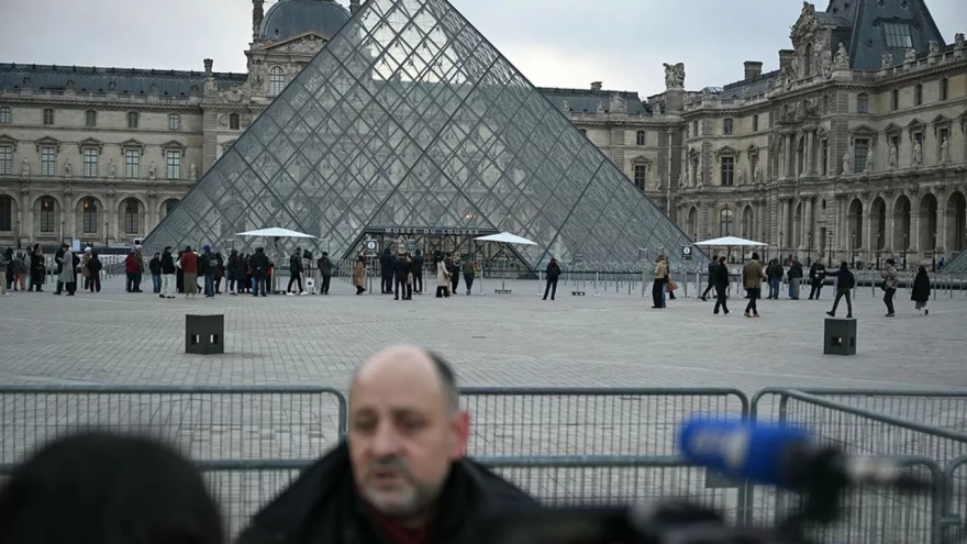 Đình công tại Louvre phơi bày lo ngại về điều kiện làm việc và an ninh