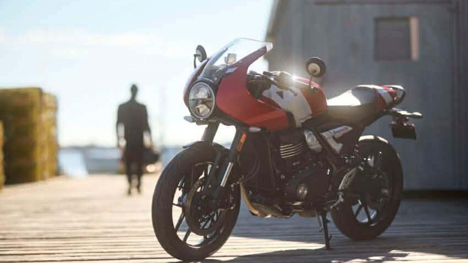 Triumph tracker 400 và thruxton 400 chính thức ra mắt thị trường quốc tế