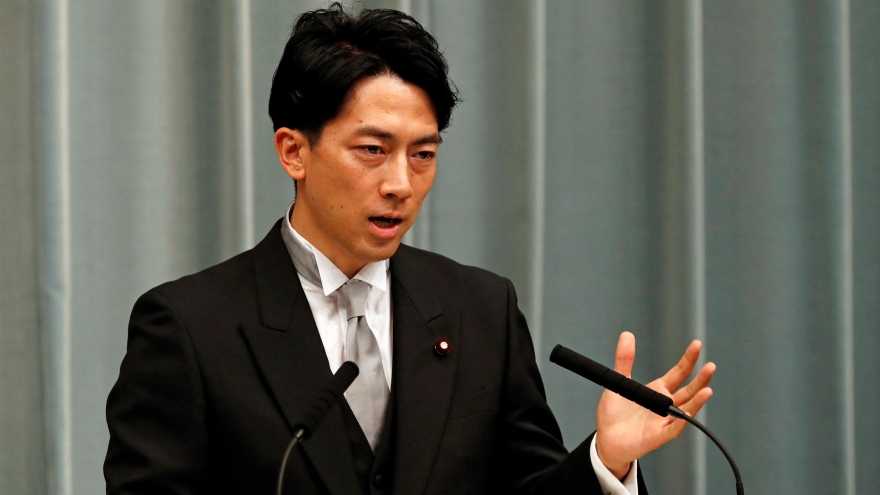 Nhật – Trung tiếp tục đấu khẩu về vụ tiêm kích J-15 “khóa mục tiêu” F-15